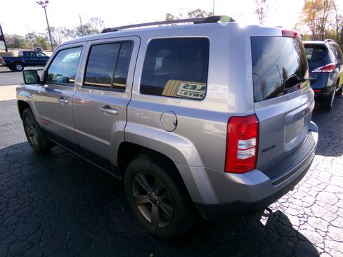 Used 2016 Jeep Patriot 75th Anniversary image 3