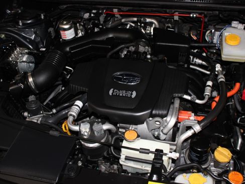 Used 2023 Subaru Crosstrek Hybrid AWD/4WD image 38