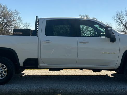 Used 2020 Chevrolet Silverado 2500 LT image 9