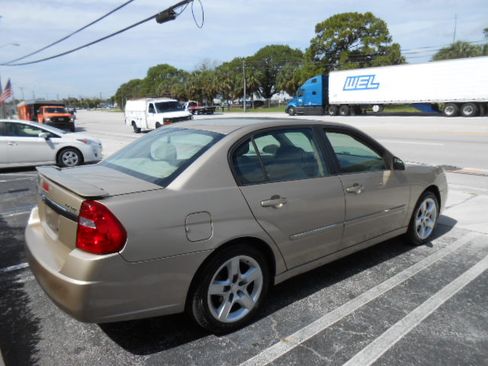 Used 2006 Chevrolet Malibu LT V6 FWD image 5