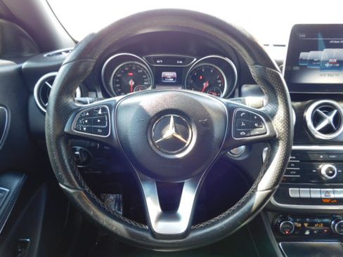 Used 2018 Mercedes-Benz CLA 250 image 13
