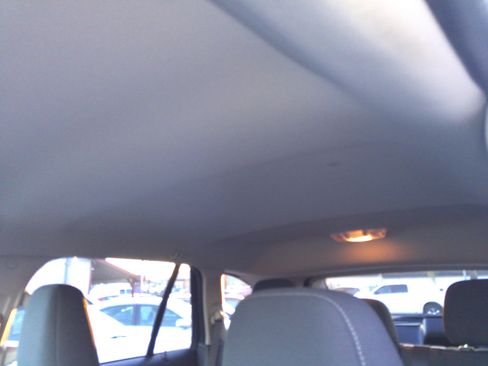 Used 2012 Ford Edge SE image 31