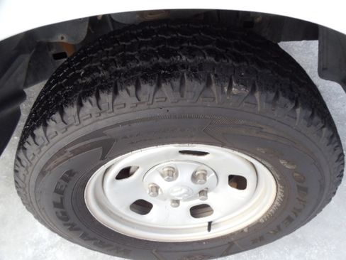 Used 2014 RAM 1500 Tradesman image 12