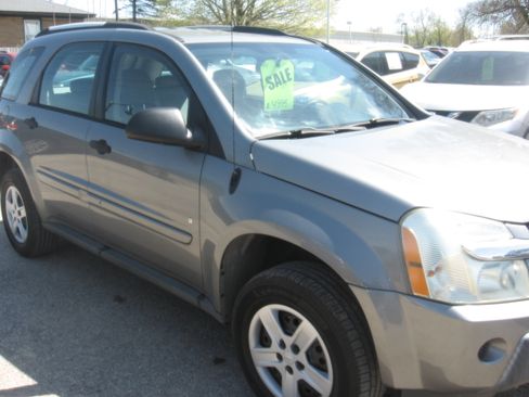Used 2006 Chevrolet Equinox LS FWD image 3