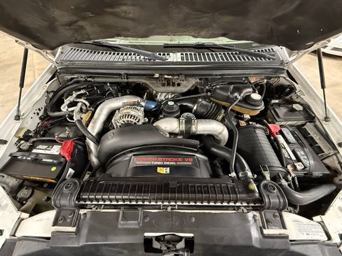 Used 2004 Ford Excursion 4WD Eddie Bauer image 39