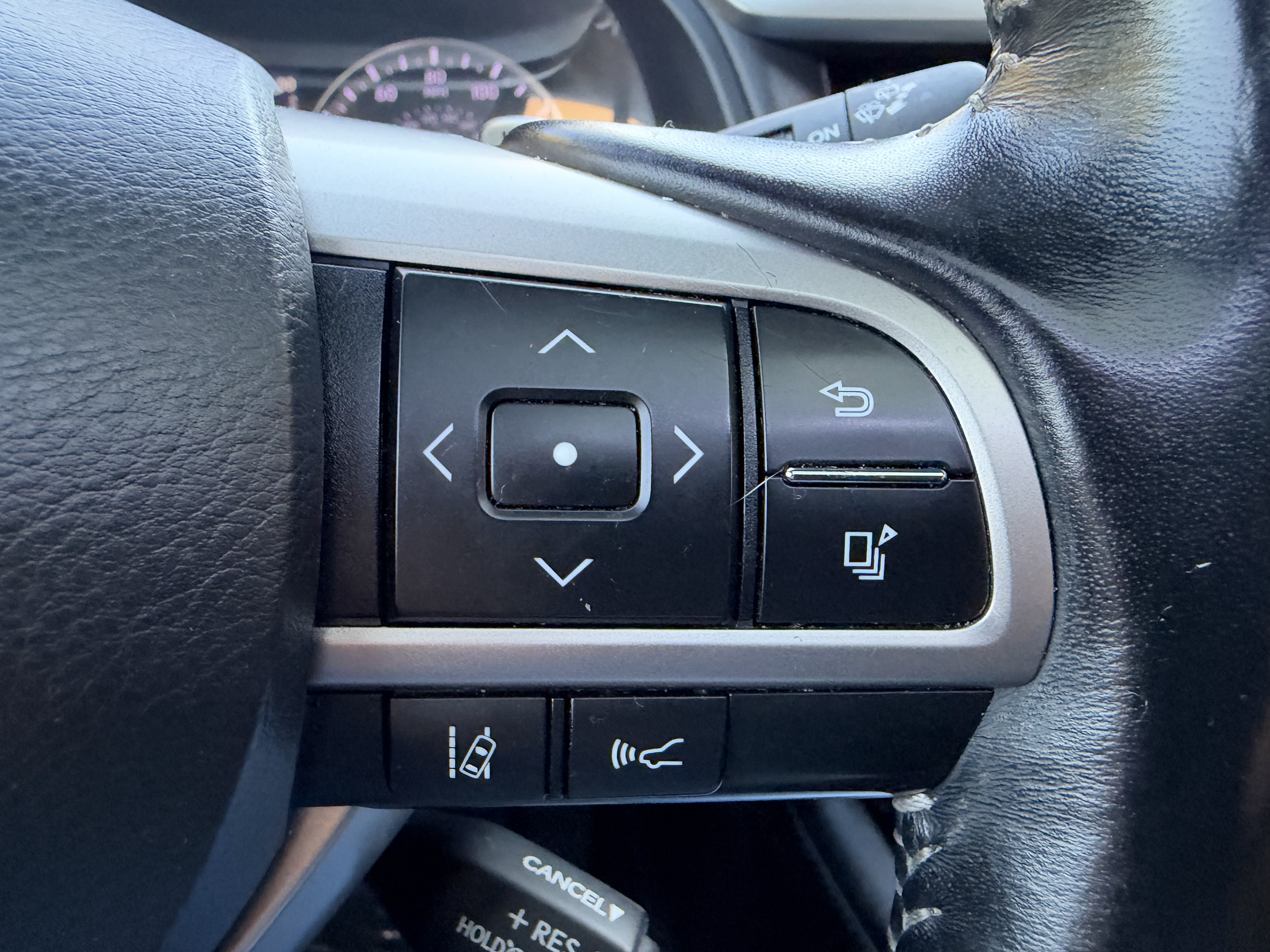 Used 2020 Lexus RX 350L FWD w/ Premium Package image 20
