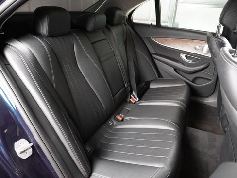 Used 2018 Mercedes-Benz E 300 image 29