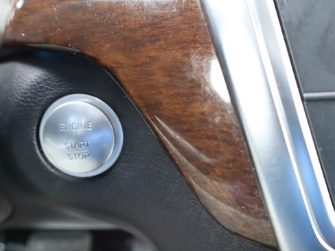 Used 2016 Mercedes-Benz GL 450 image 27