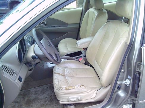 Used 2003 Nissan Altima 3.5 SE image 7