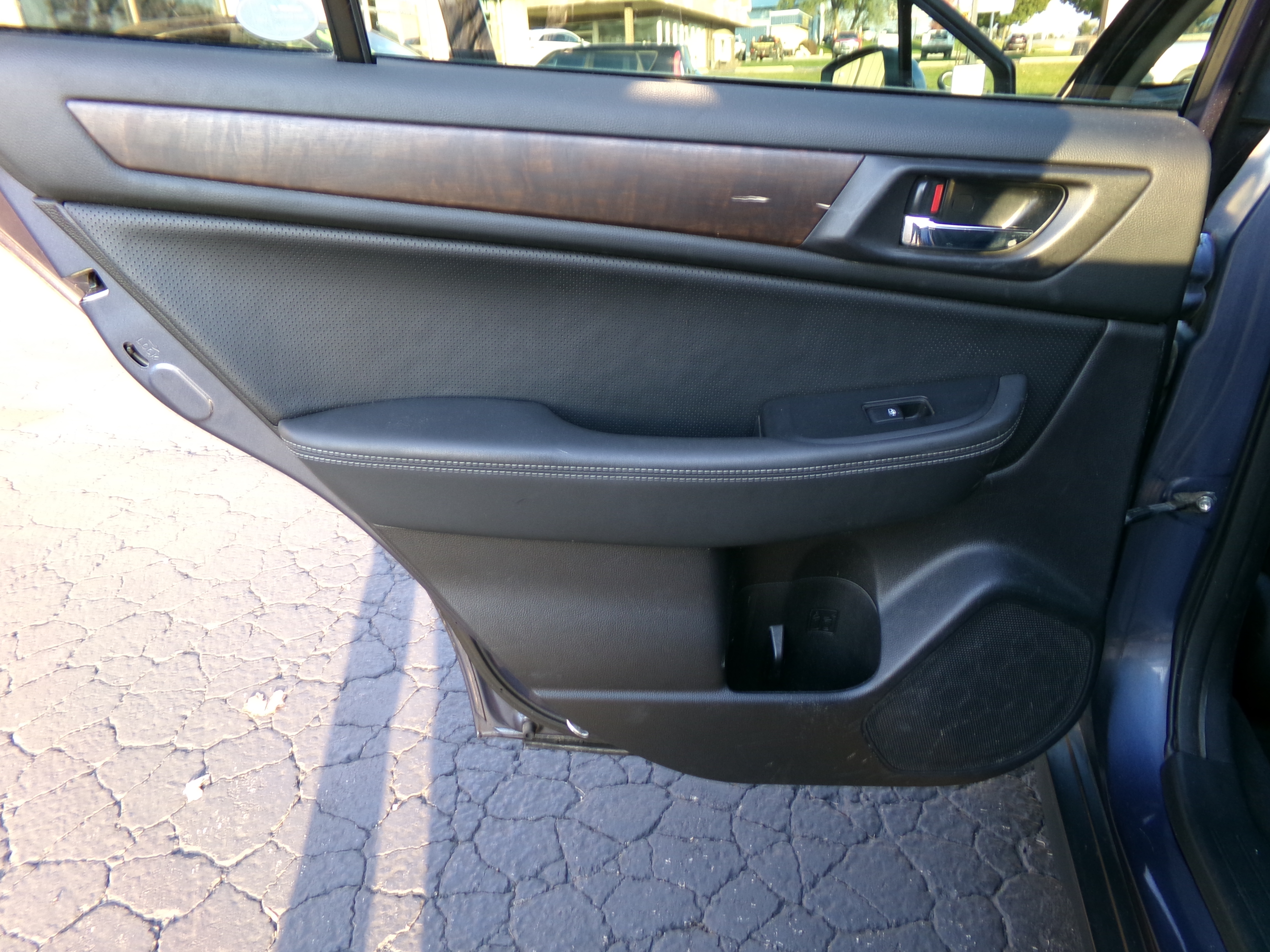 Used 2017 Subaru Outback 2.5i Limited AWD/4WD image 15