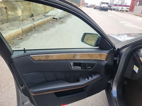 Used 2011 Mercedes-Benz E 350 Sport image 14