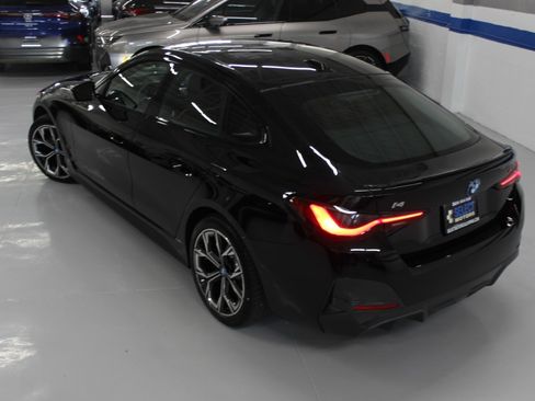 Used 2024 BMW i4 xDrive40i image 14