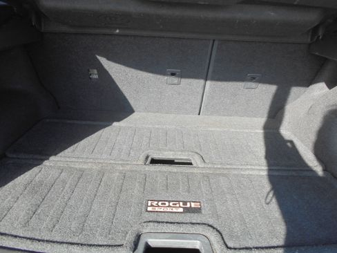 Used 2017 Nissan Rogue Sport SV image 7