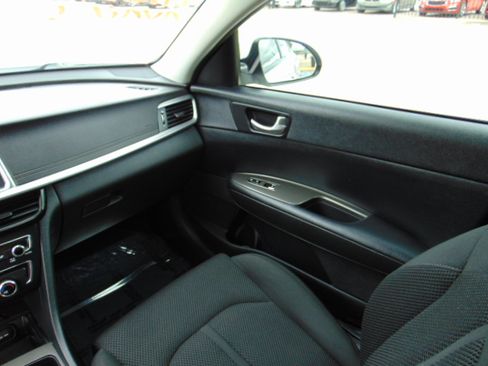 Used 2020 Kia Optima LX image 20