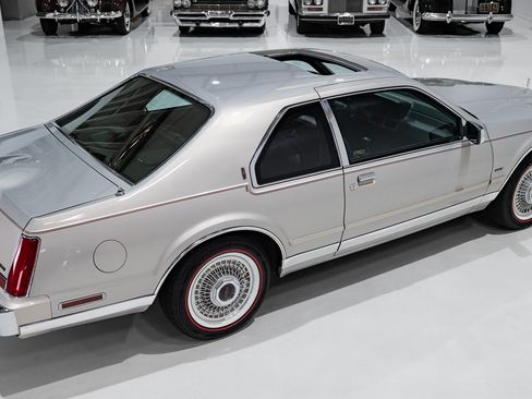 Used 1990 Lincoln Mark VII Blass image 18