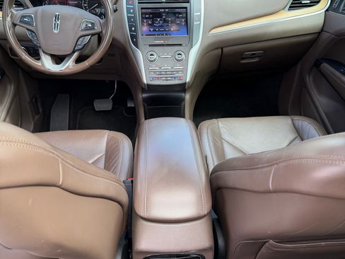 Used 2015 Lincoln MKC Reserve image 9