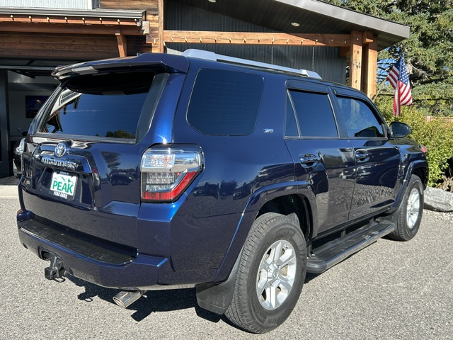 Used 2017 Toyota 4Runner 4WD image 6