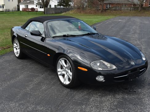 Used 2003 Jaguar XK8 RWD image 58