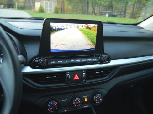 Used 2020 Kia Forte LXS image 16