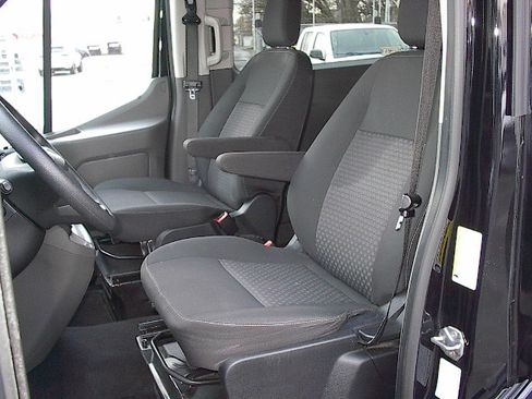 Used 2020 Ford Transit 350 XLT image 11