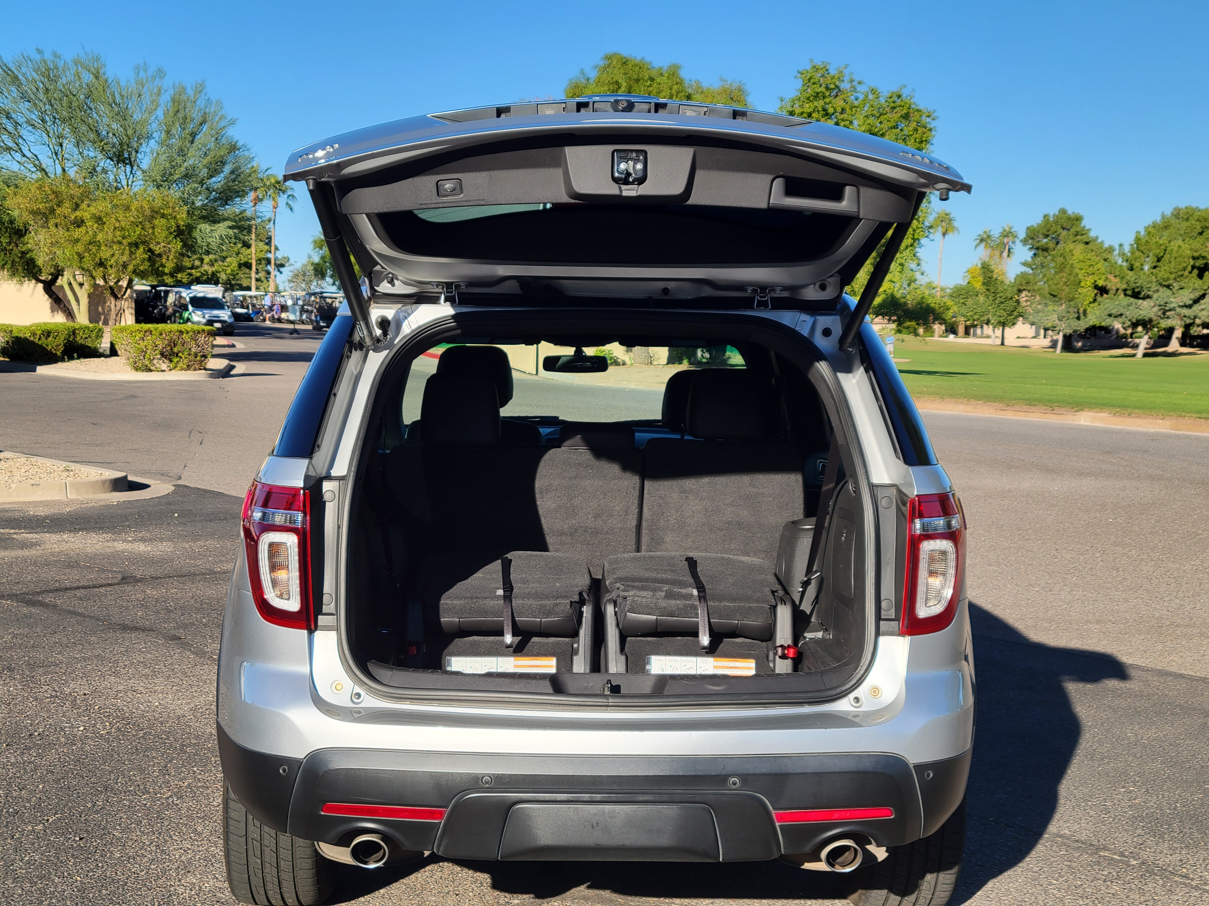 Used 2013 Ford Explorer 4WD XLT image 9