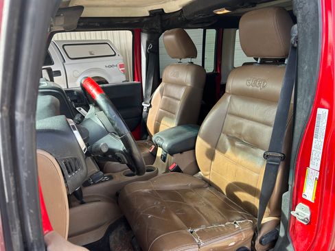 Used 2012 Jeep Wrangler Sahara image 9