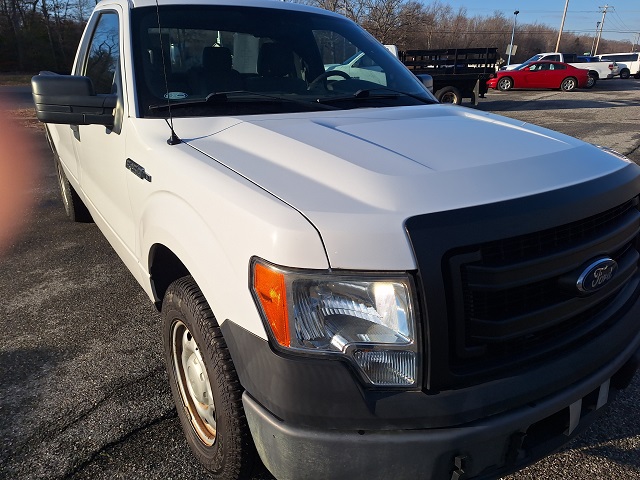 Used 2014 Ford F150 2WD Regular Cab image 1