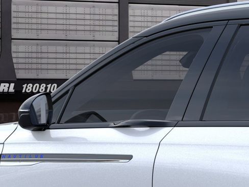 New 2026 Lincoln Nautilus Reserve AWD/4WD image 20