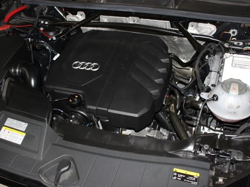 Used 2023 Audi Q5 2.0T Premium image 45