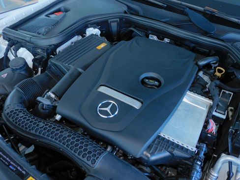 Used 2018 Mercedes-Benz E 300 image 15