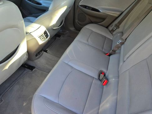 Used 2016 Chevrolet Malibu Premier image 18