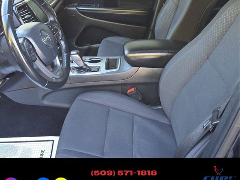 Used 2020 Jeep Grand Cherokee Laredo E image 17