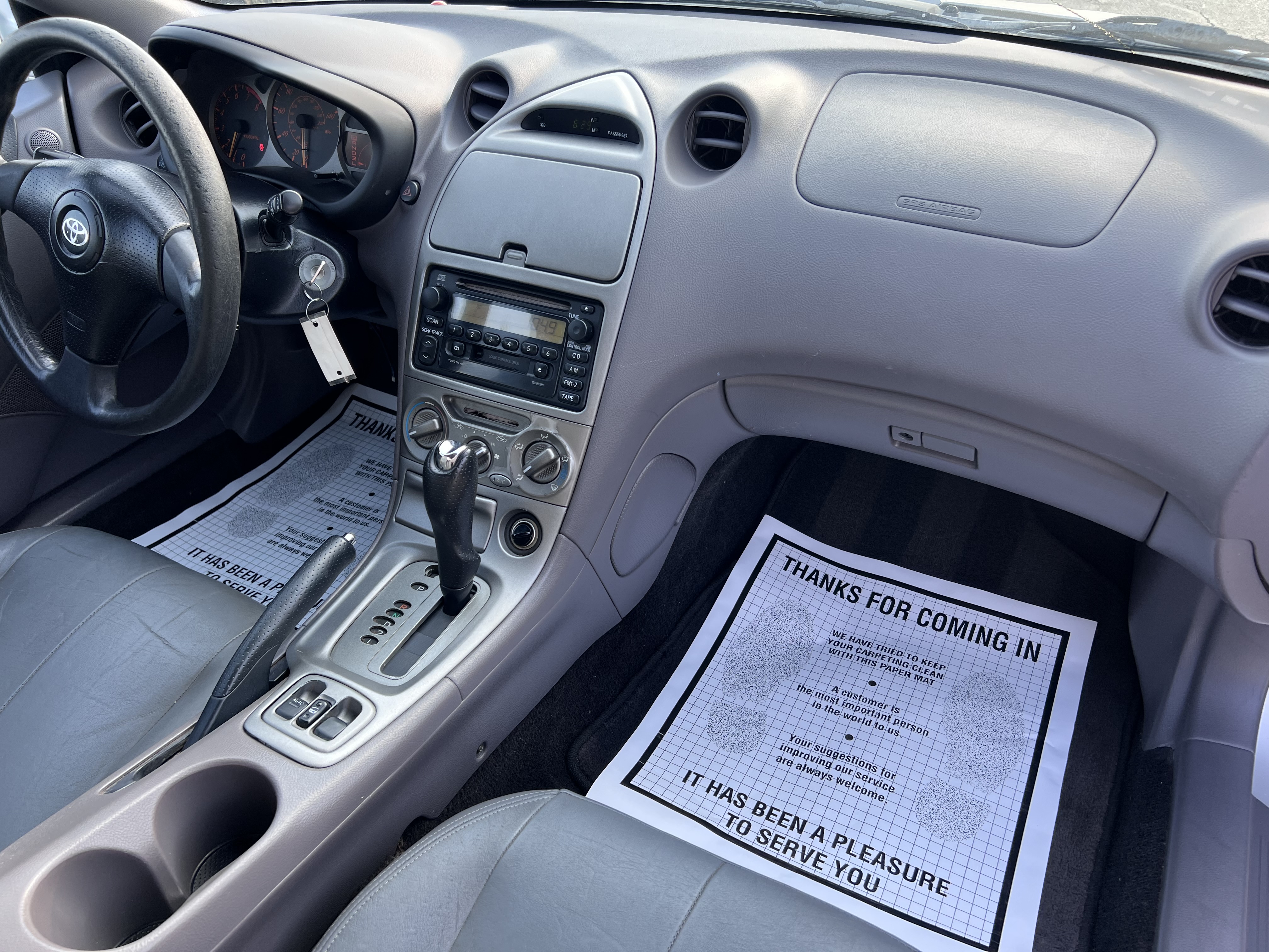 Used 2001 Toyota Celica GT FWD image 3