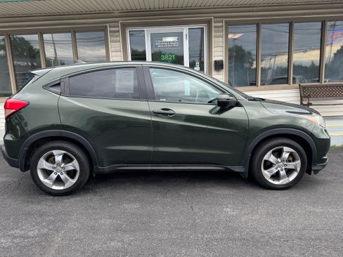 Used 2016 Honda HR-V AWD EX image 1