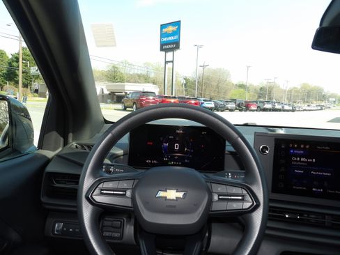 Used 2024 Chevrolet Silverado EV W/T image 2