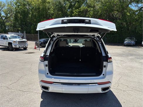 Used 2022 Jeep Grand Cherokee Overland image 52