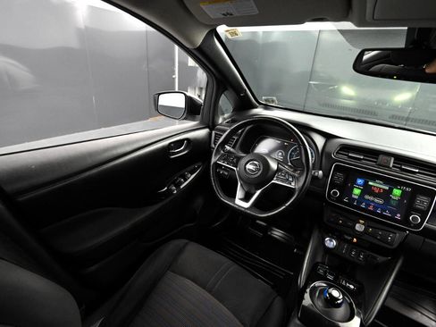Used 2022 Nissan Leaf SV Plus image 23