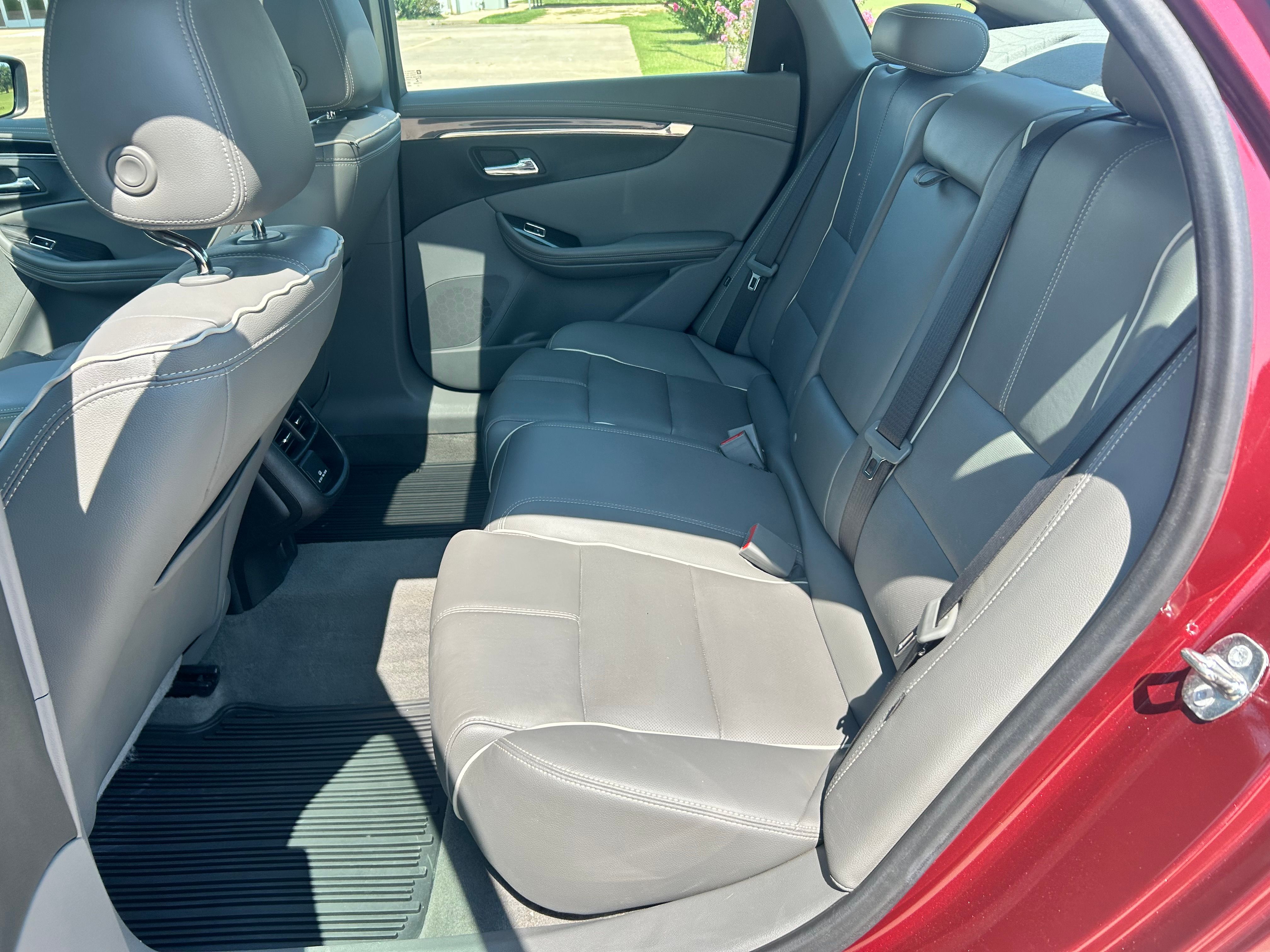 Used 2017 Chevrolet Impala Premier FWD image 19