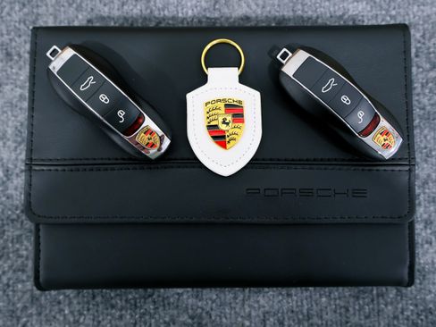 Used 2016 Porsche 911 GT3 RS RWD image 35