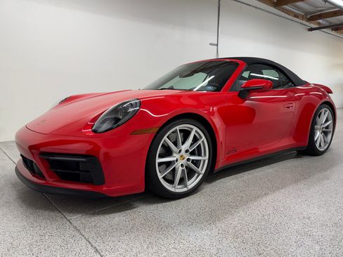 Used 2024 Porsche 911 Carrera GTS RWD image 2