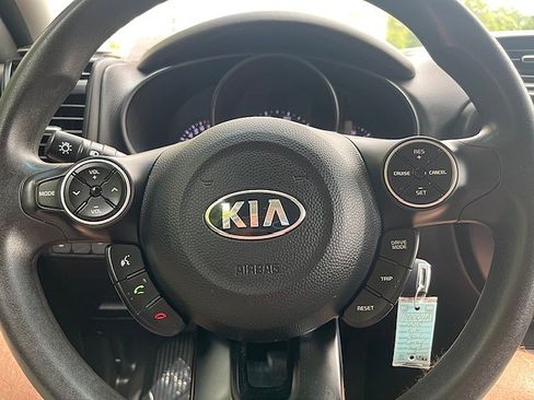 Used 2018 Kia Soul + image 31