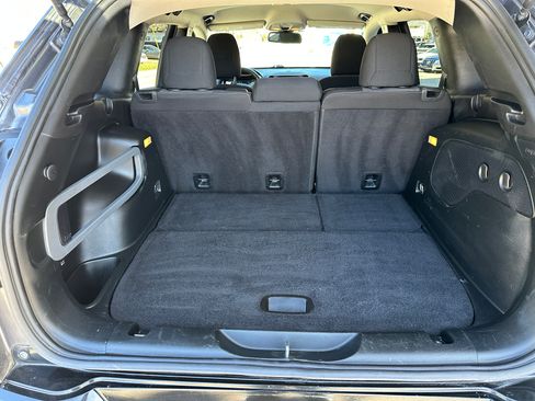 Used 2018 Jeep Cherokee Latitude image 16