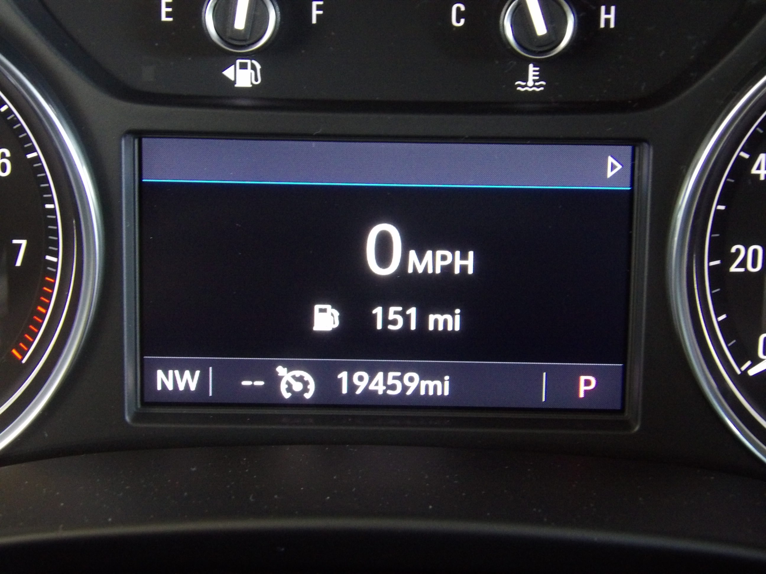 Used 2024 Buick Enclave Essence FWD image 29