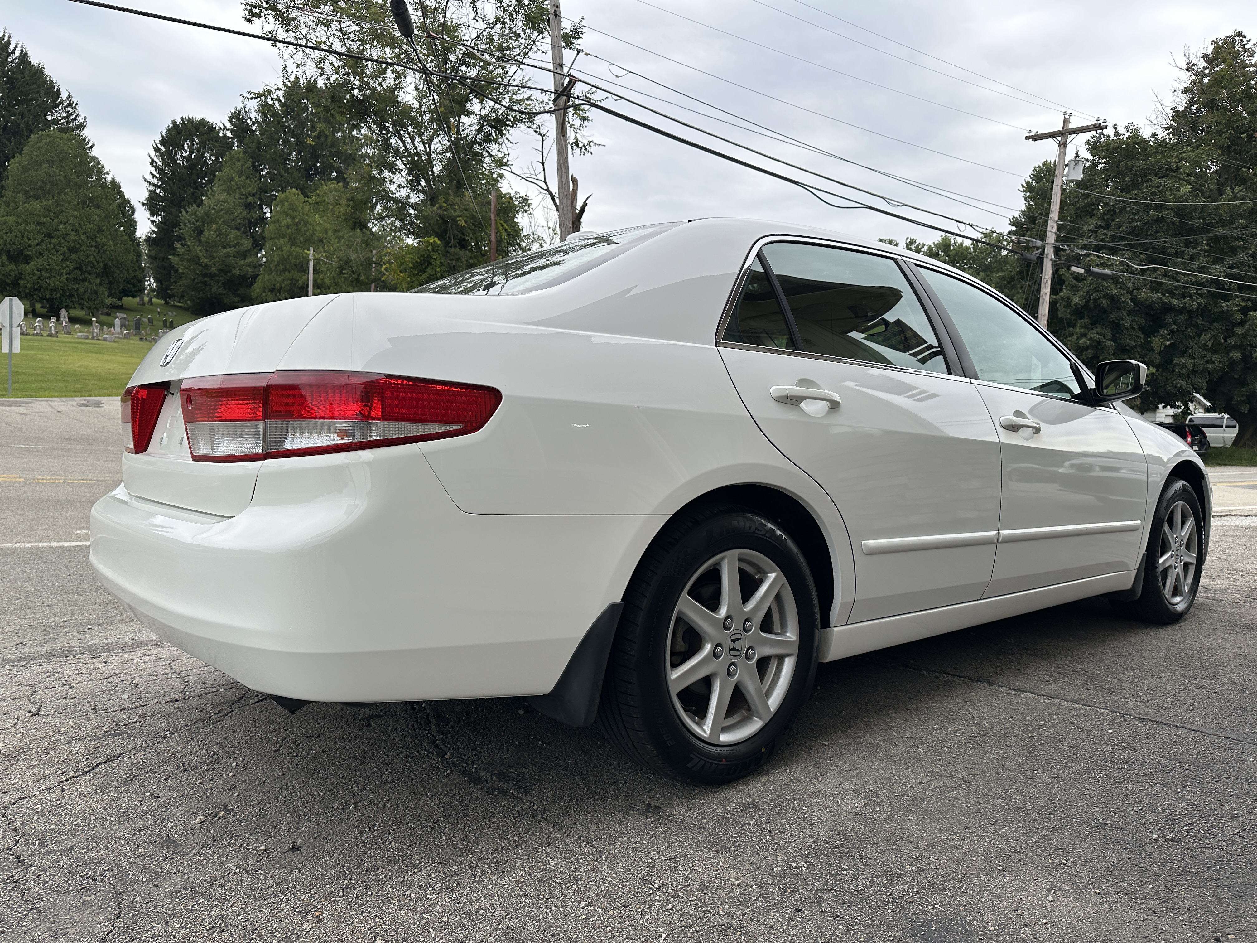 Used 2004 Honda Accord EX V6 Sedan image 4