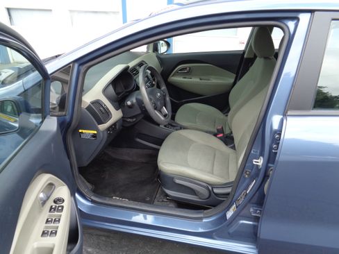 Used 2016 Kia Rio LX image 3