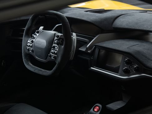 Used 2021 Ford GT Carbon Series RWD image 77
