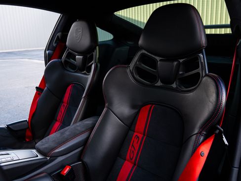 Used 2018 Porsche 911 GT3 image 21