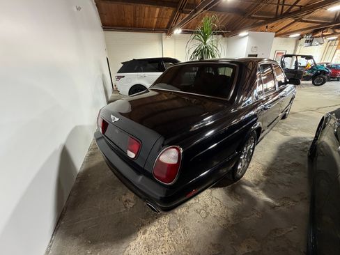 Used 2005 Bentley Arnage T image 15
