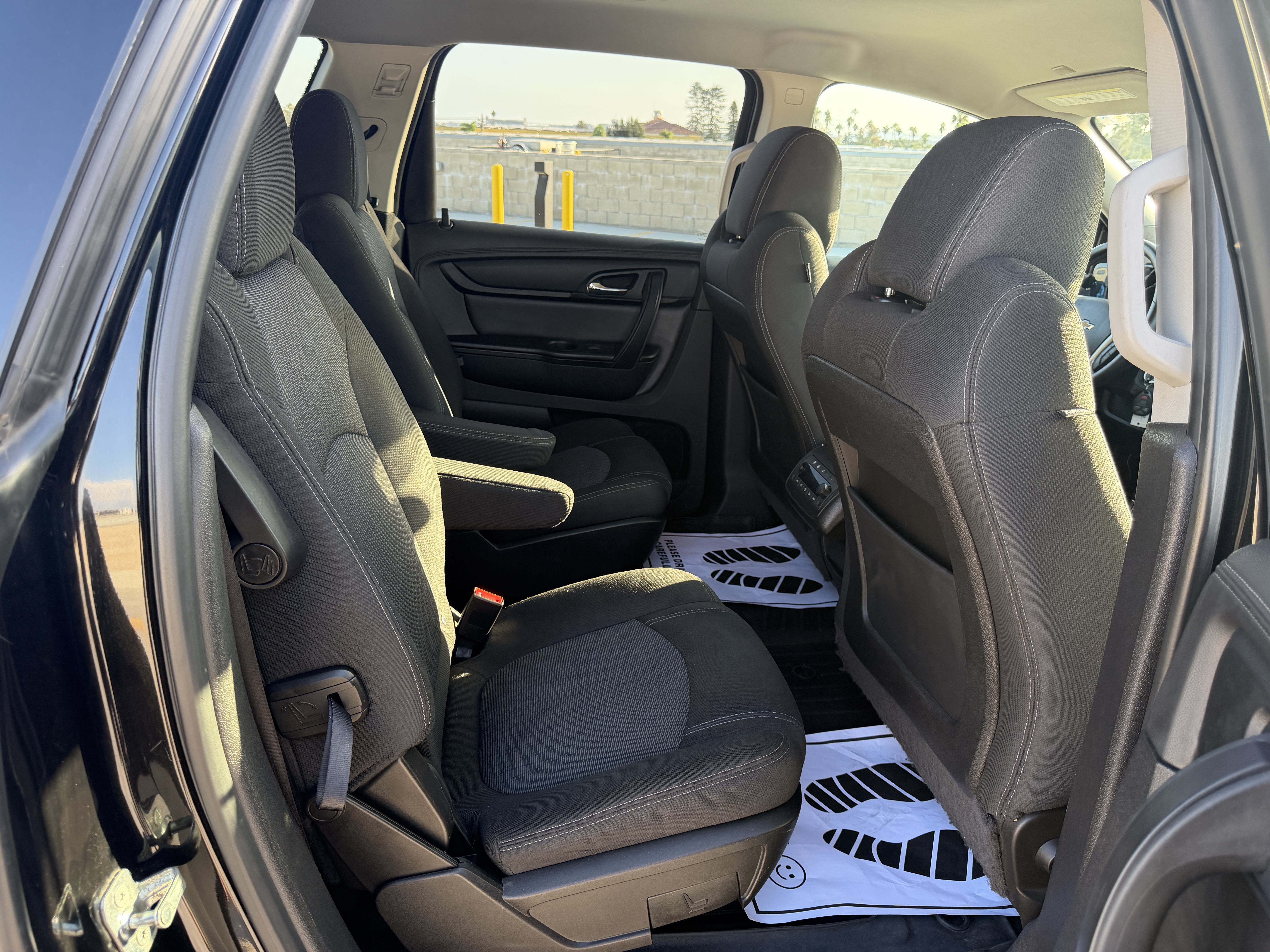 Used 2016 Chevrolet Traverse FWD LT w/ 2LT image 34
