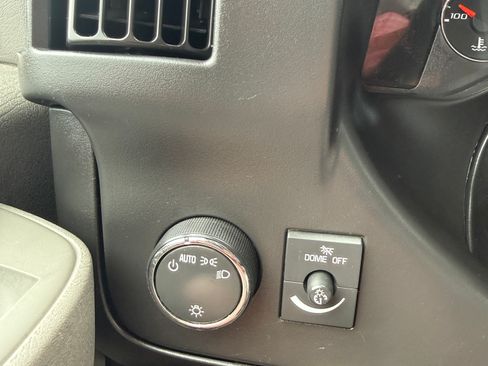 Used 2016 Chevrolet Express 2500 image 13